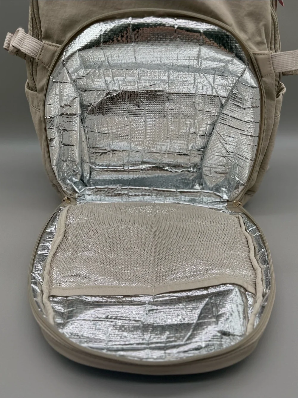 Isaac Mizrahi spacious backpack